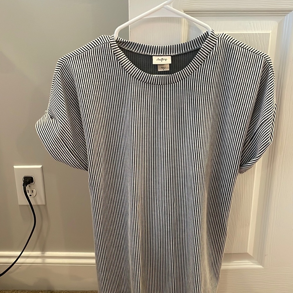 Striped short sleeve shirt